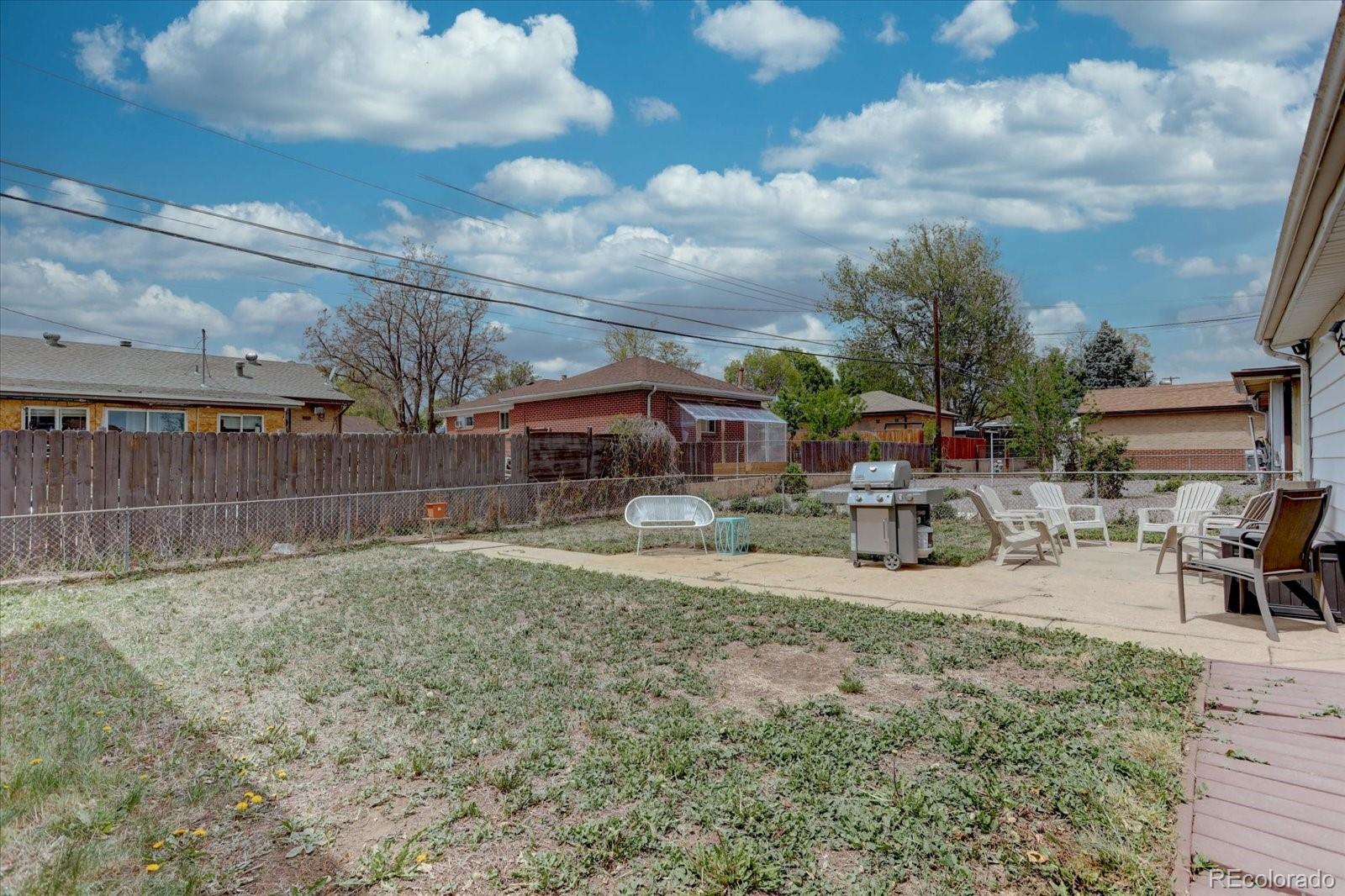 7111 Avrum Drive Denver CO 80221