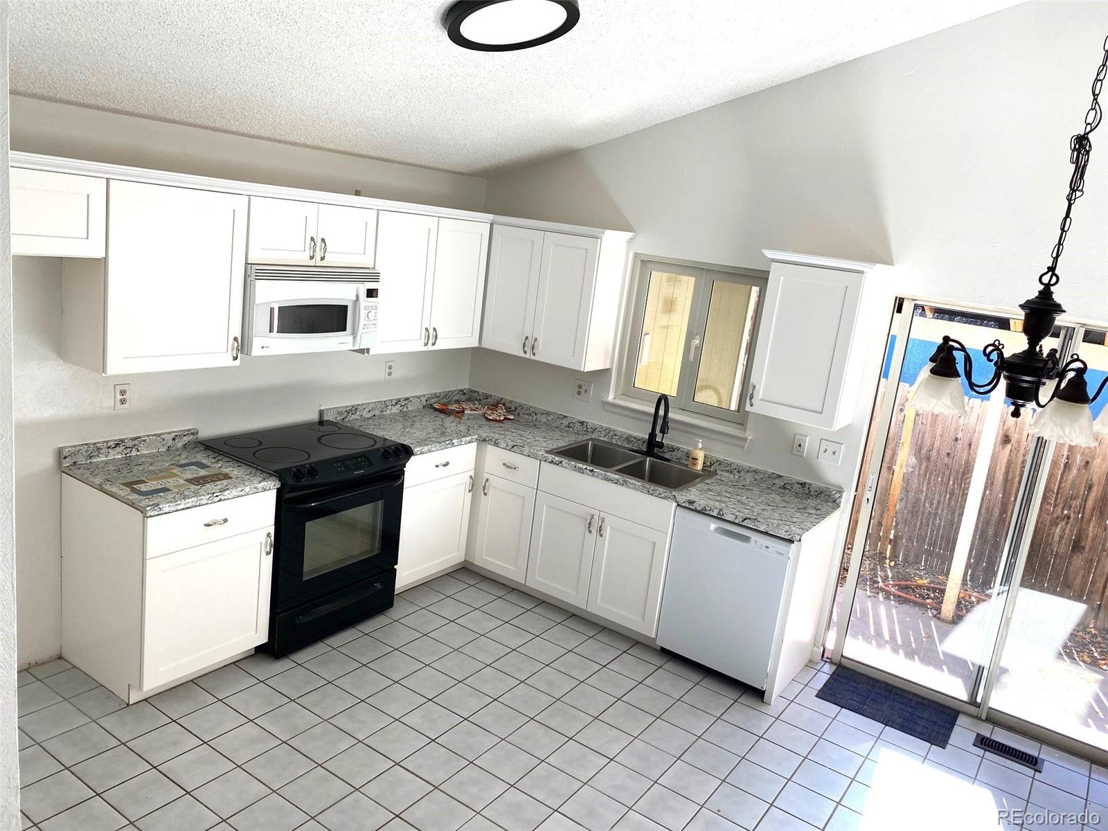 4865 S Espana Lane Centennial CO 80015