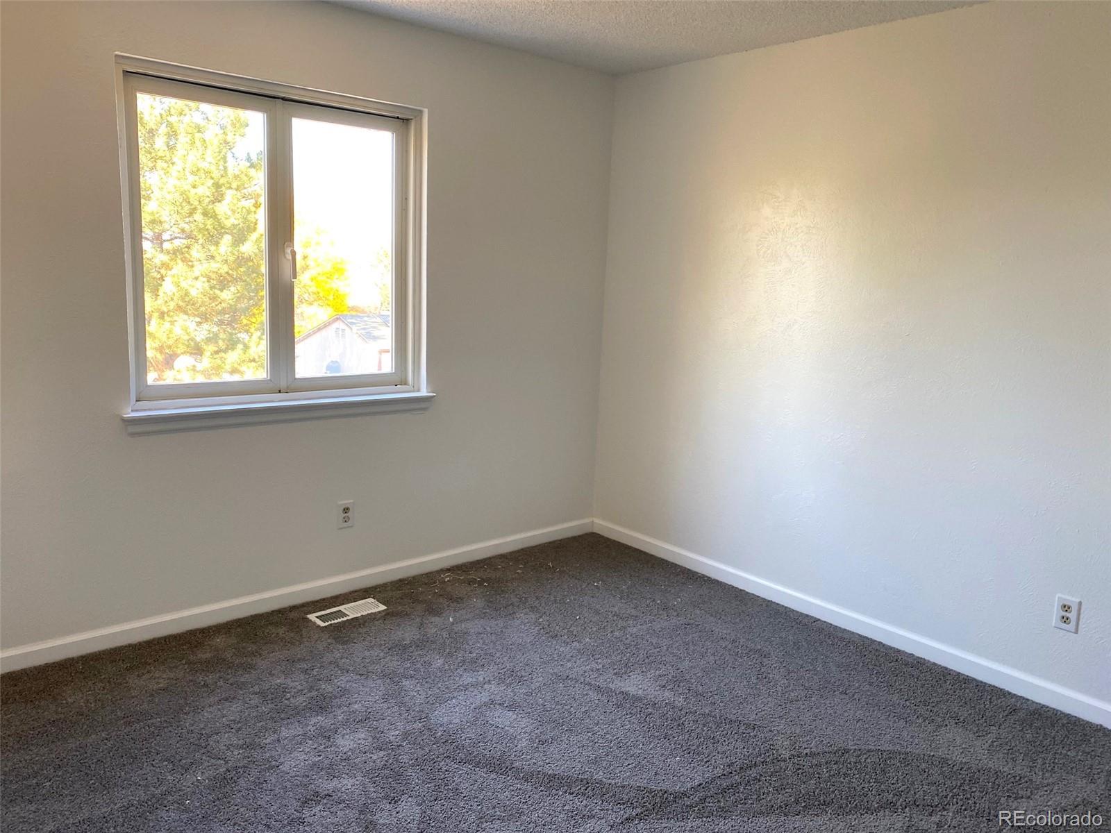 4865 S Espana Lane Centennial CO 80015
