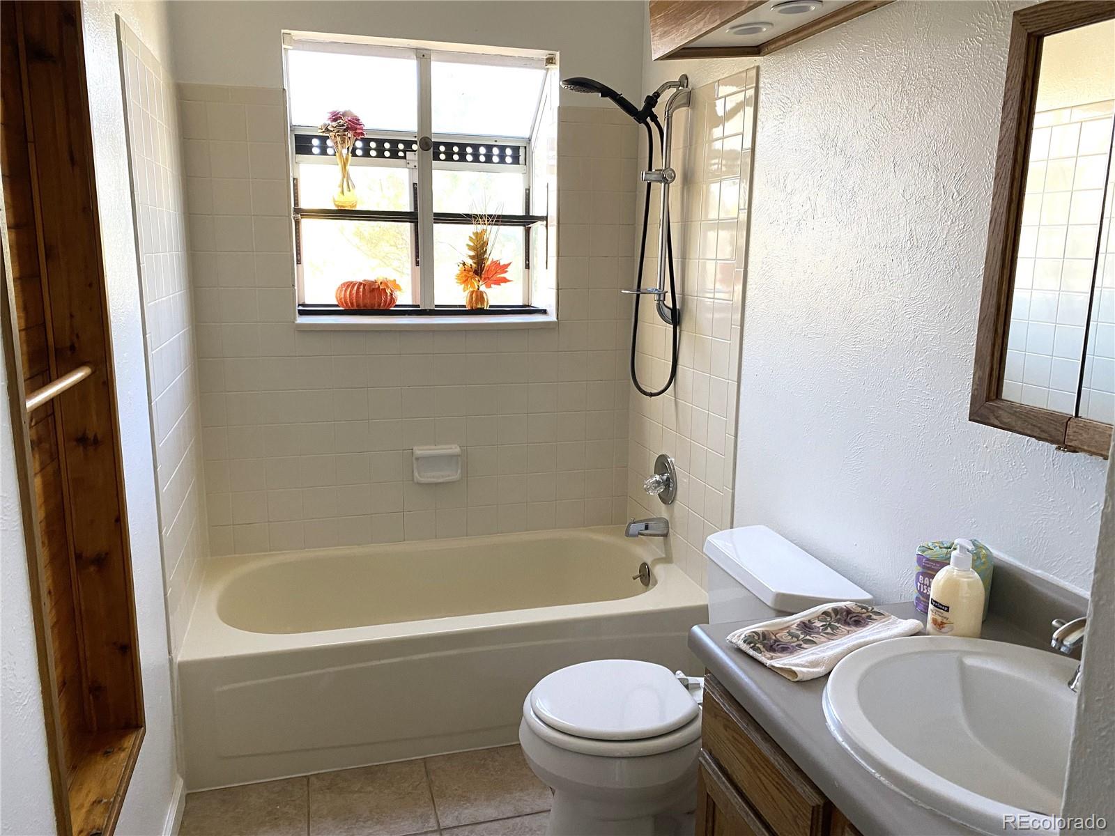 4865 S Espana Lane Centennial CO 80015