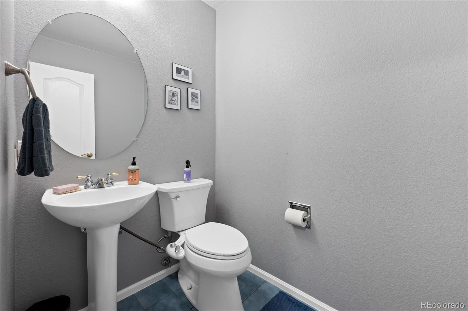 4124 E Hinsdale Circle Centennial CO 80122