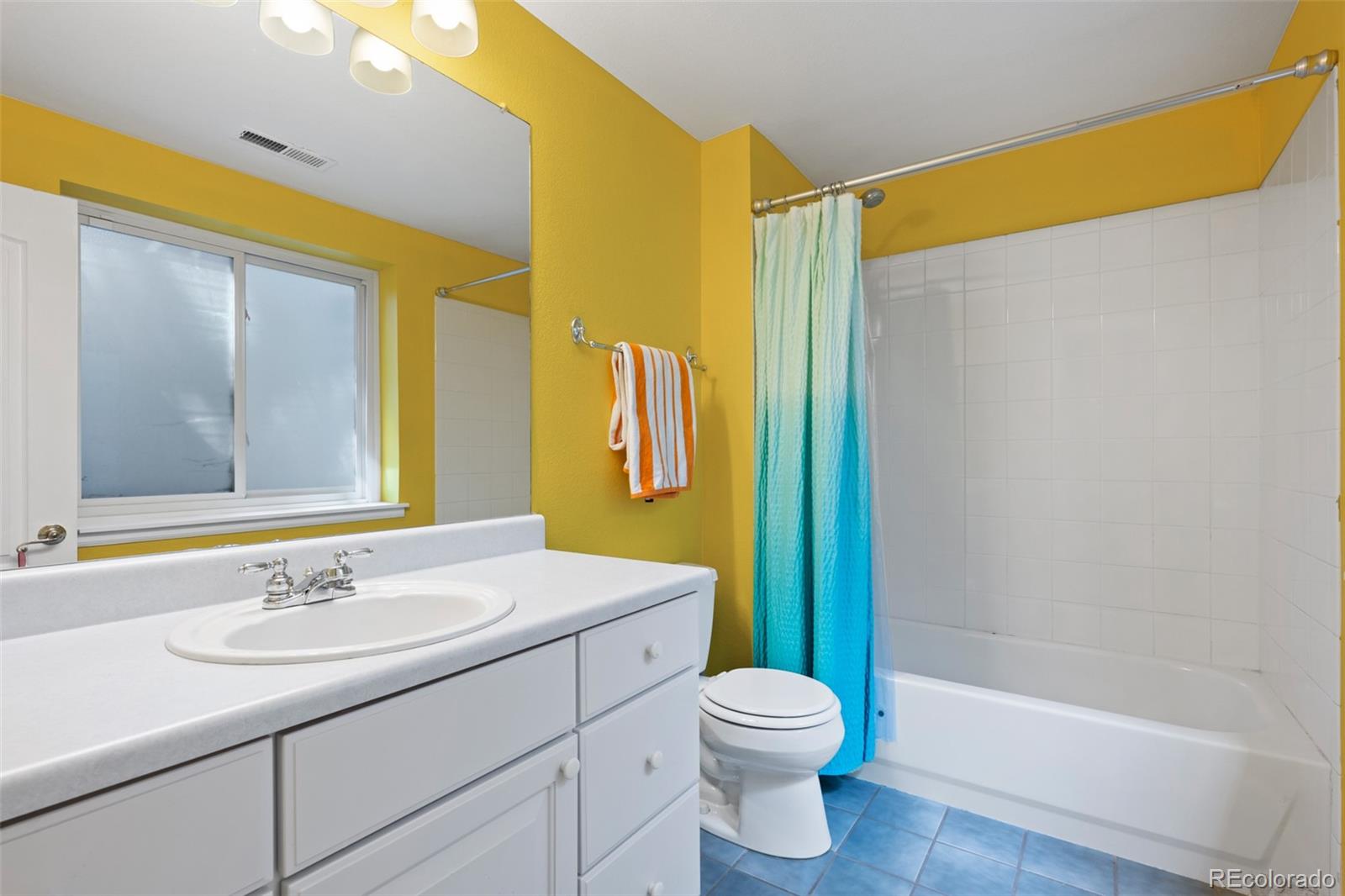 4124 E Hinsdale Circle Centennial CO 80122