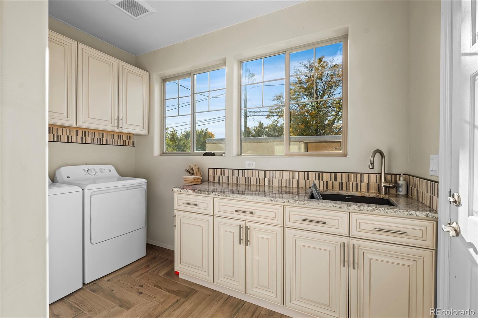 1791 Biscay Street Aurora CO 80011