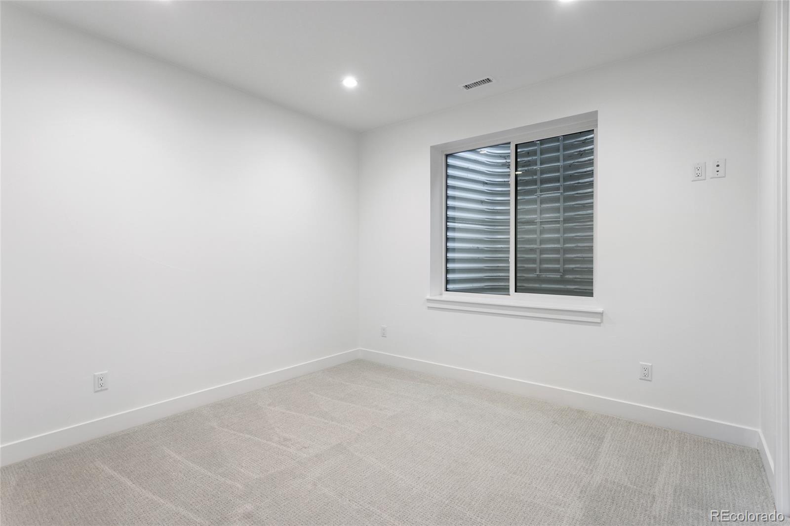 592 S High Street Denver CO 80209