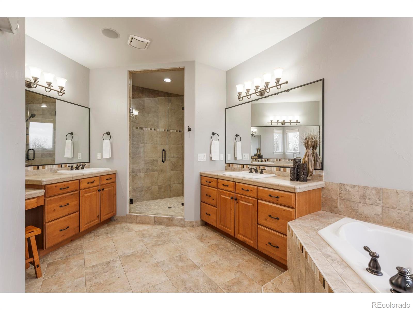 8712 Portico Lane Longmont CO 80503