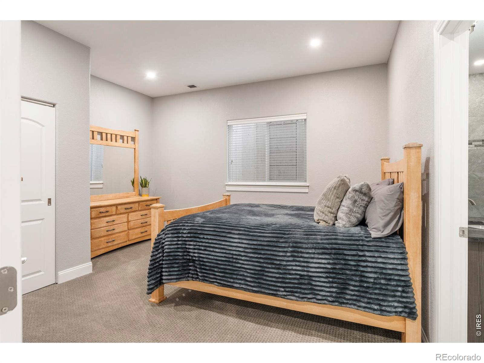8712 Portico Lane Longmont CO 80503