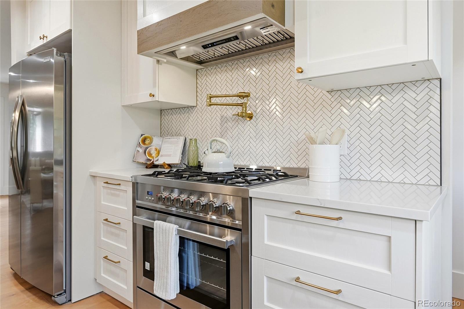 2466 S Krameria Street Denver CO 80222
