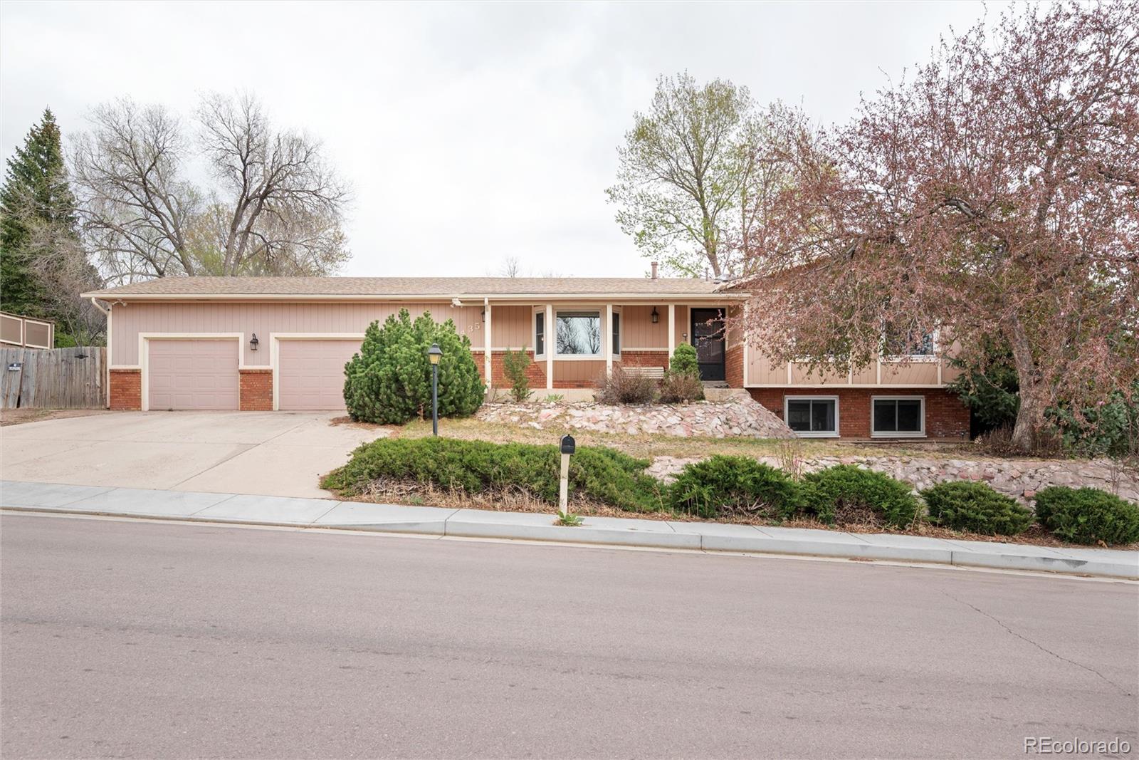 3435 Cortina Drive Colorado Springs CO 80918