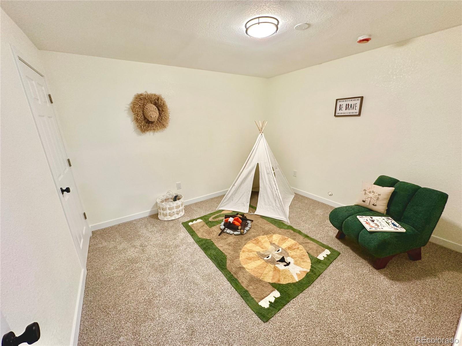 2560 S Sable Way Aurora CO 80014