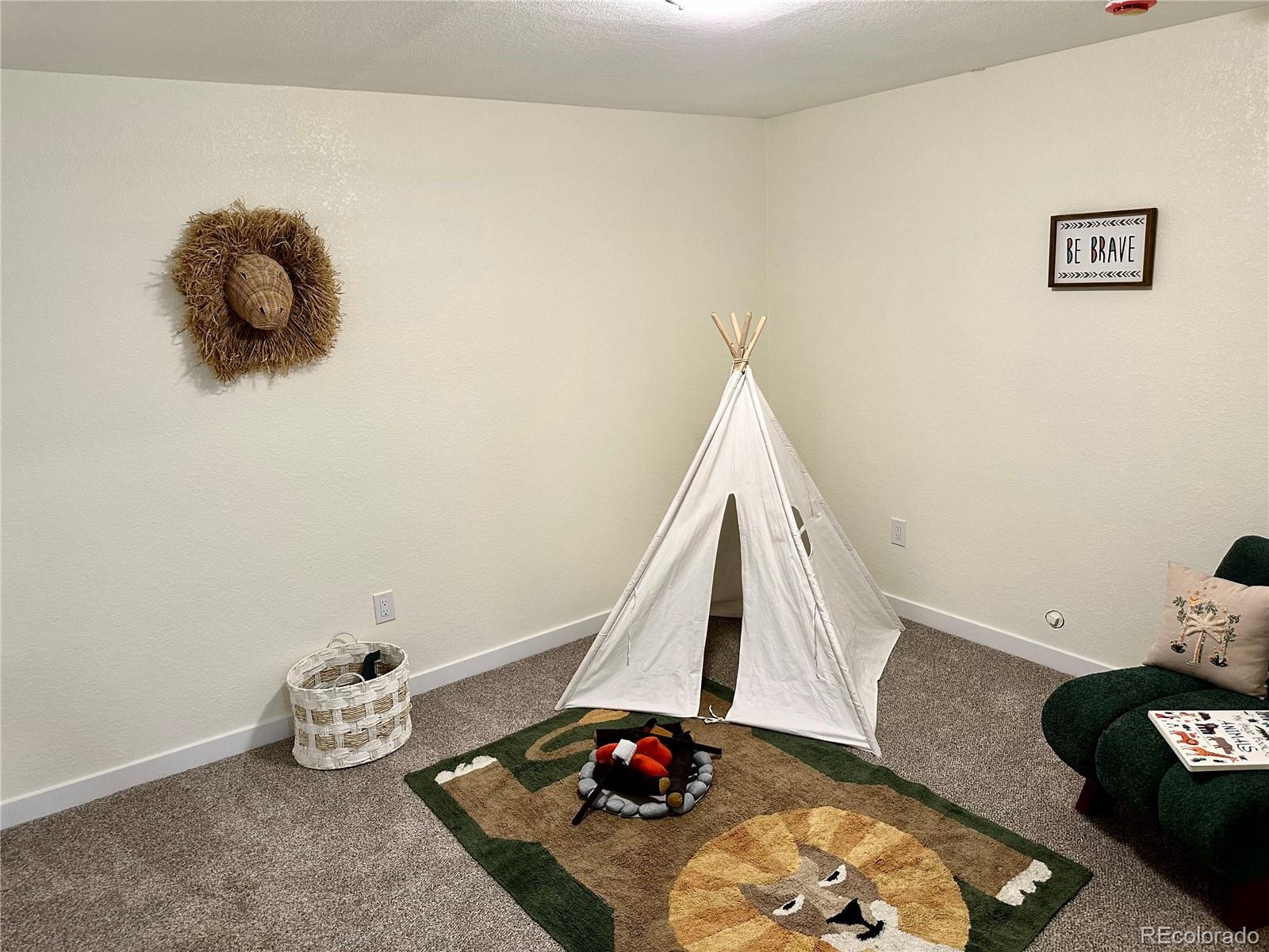 2560 S Sable Way Aurora CO 80014