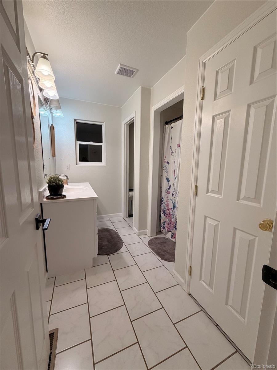 6144 Ivy Street Commerce City CO 80022