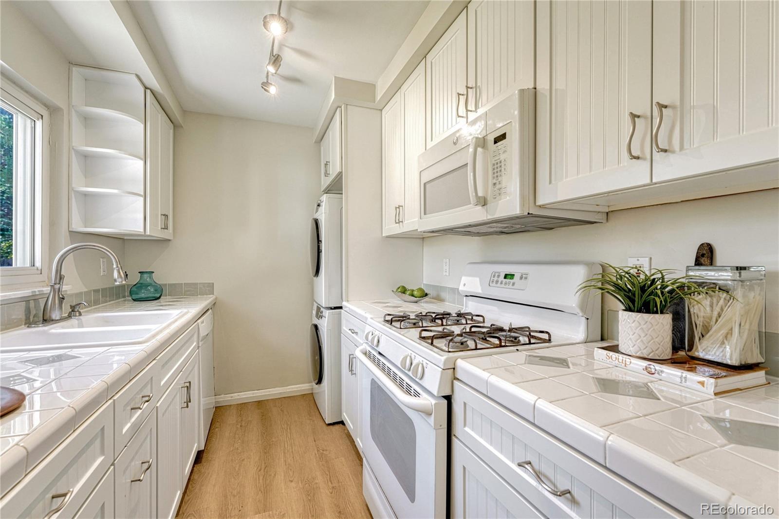 3084 S Dexter Way Denver CO 80222
