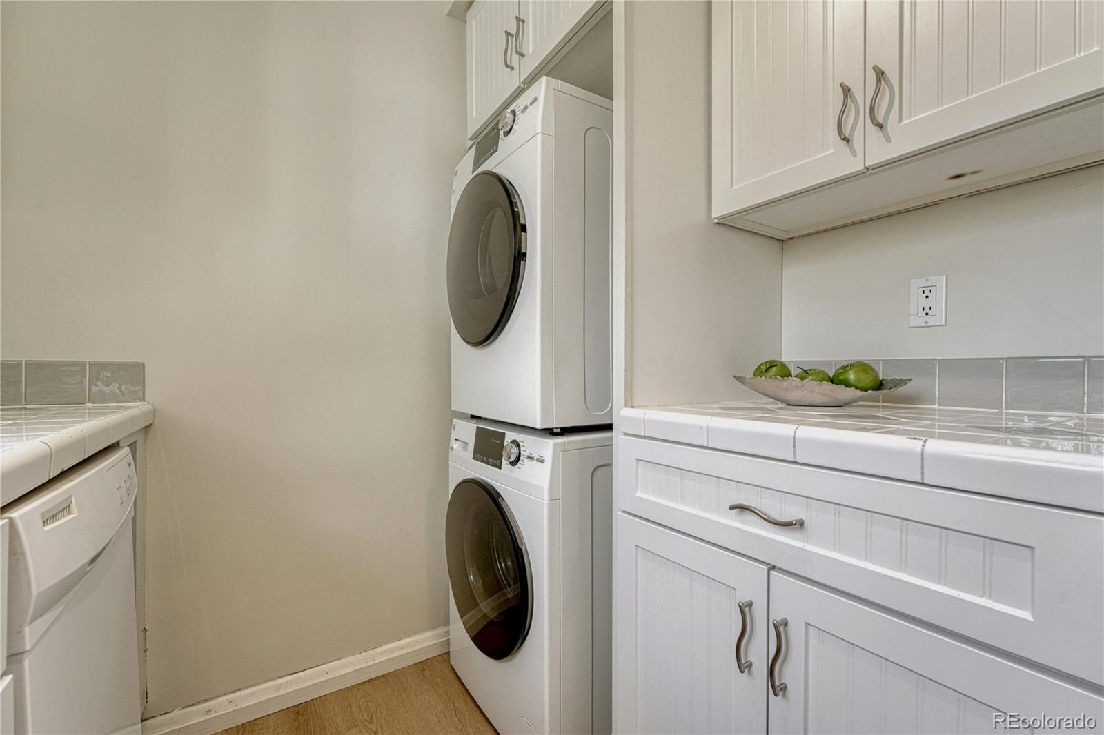 3084 S Dexter Way Denver CO 80222