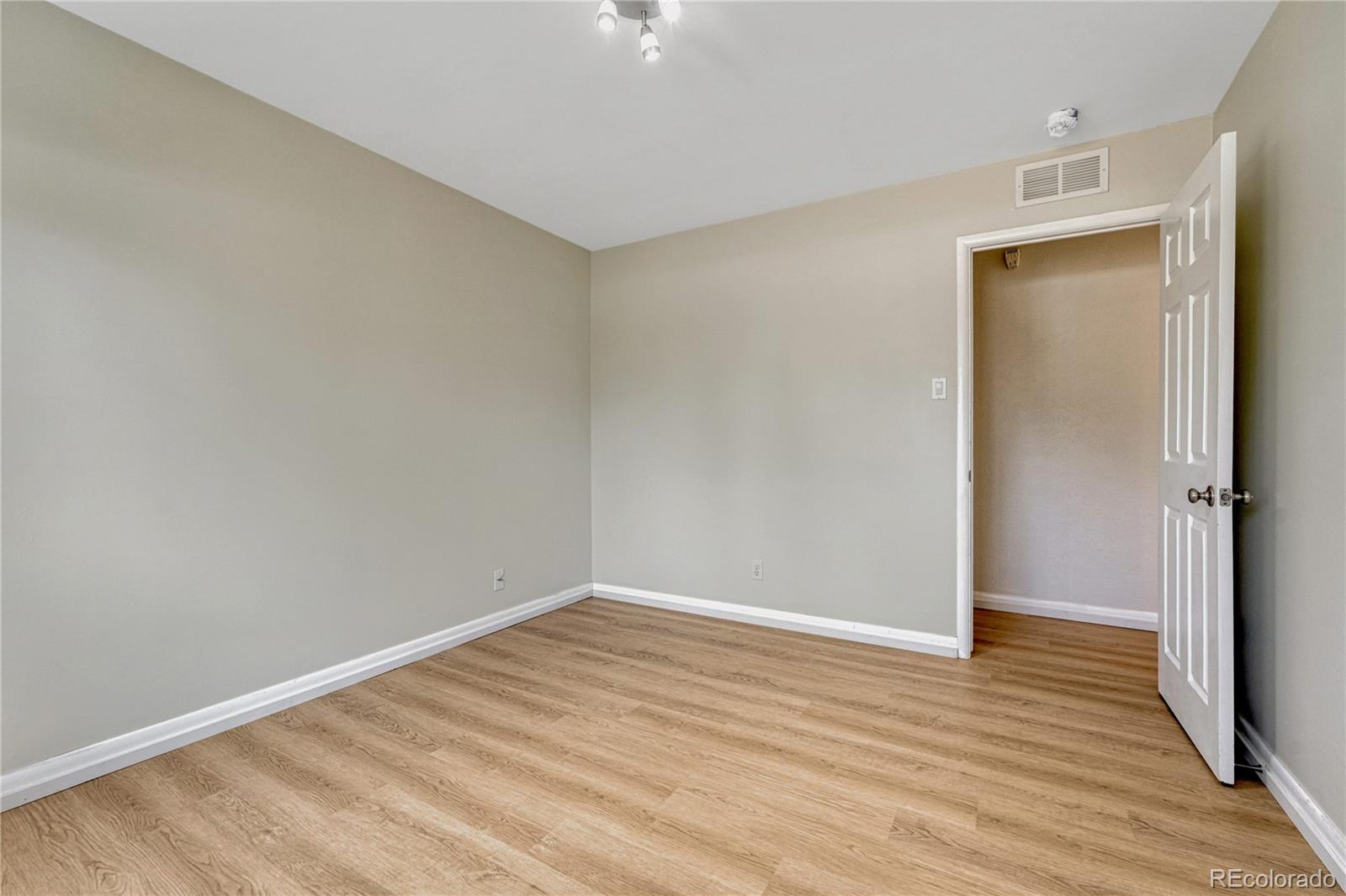 3084 S Dexter Way Denver CO 80222