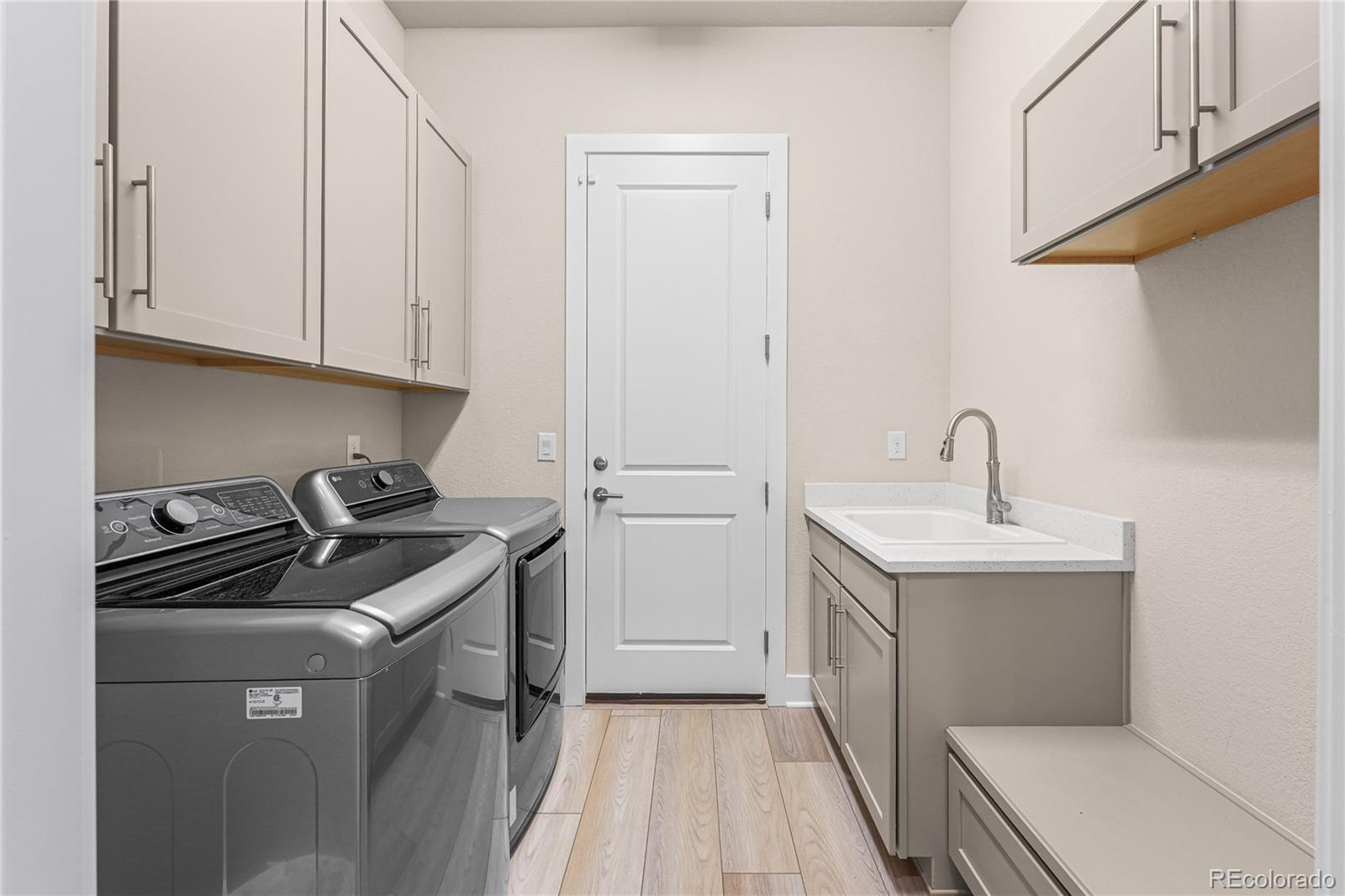 21996 E Allenspark Place Aurora CO 80016