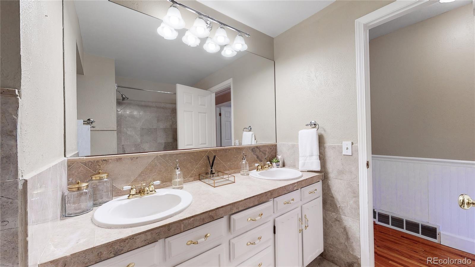 7214 S Kendall Court Littleton CO 80128