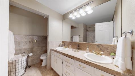 7214 S Kendall Court Littleton CO 80128