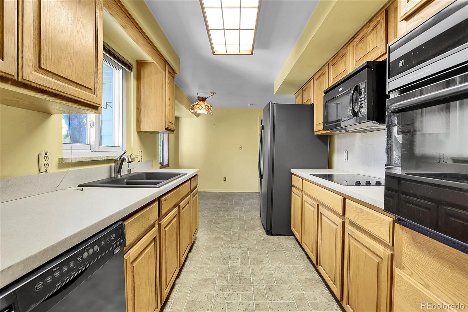 6984 Owens Street Arvada CO 80004