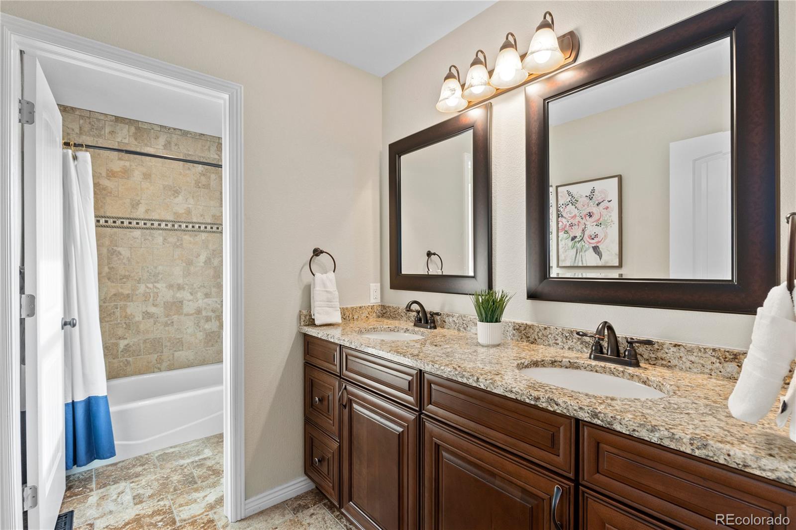 41900 Muirfield Loop Elizabeth CO 80107