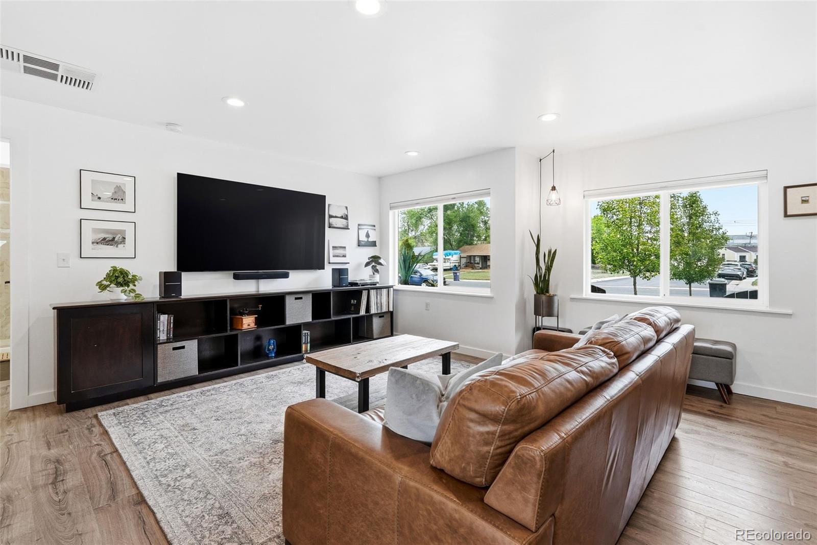 2815 S Glencoe Street Denver CO 80222