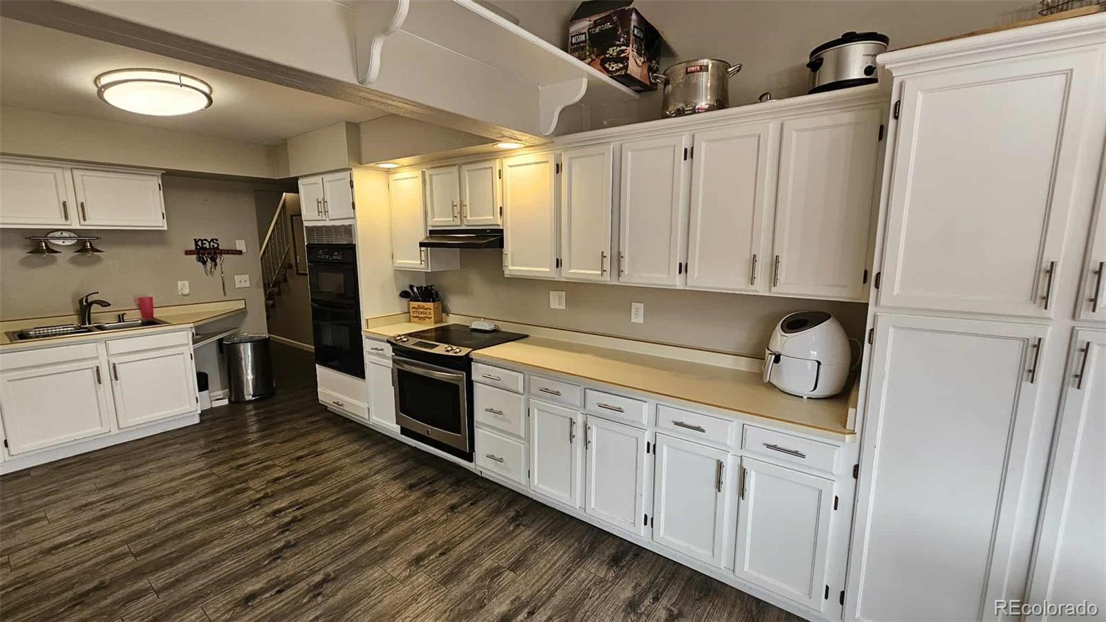 1584 S Vaughn Circle Aurora CO 80012