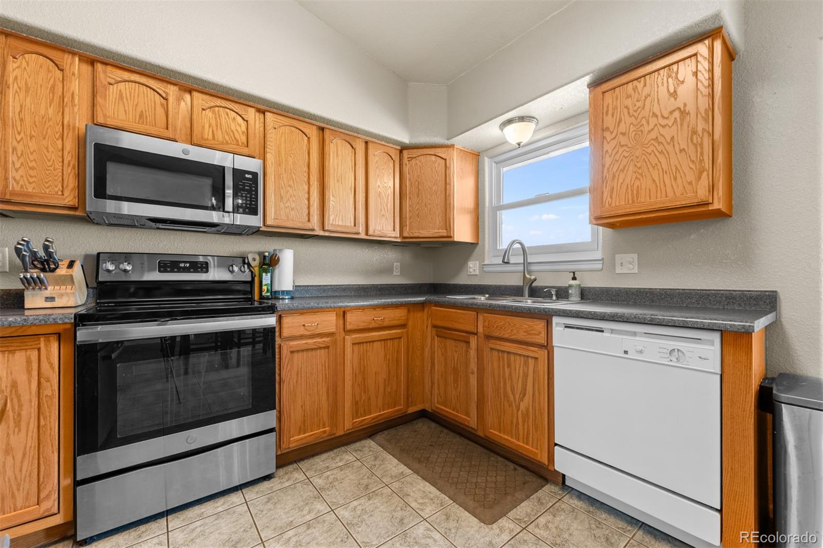 965 N Cimarron Drive Pueblo CO 81007
