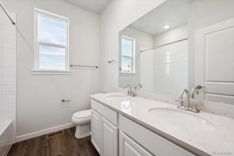 3363 N Irvington Street Aurora CO 80019