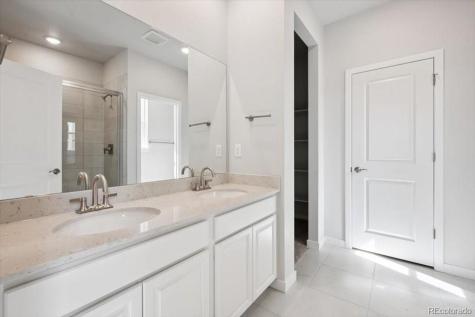 3363 N Irvington Street Aurora CO 80019