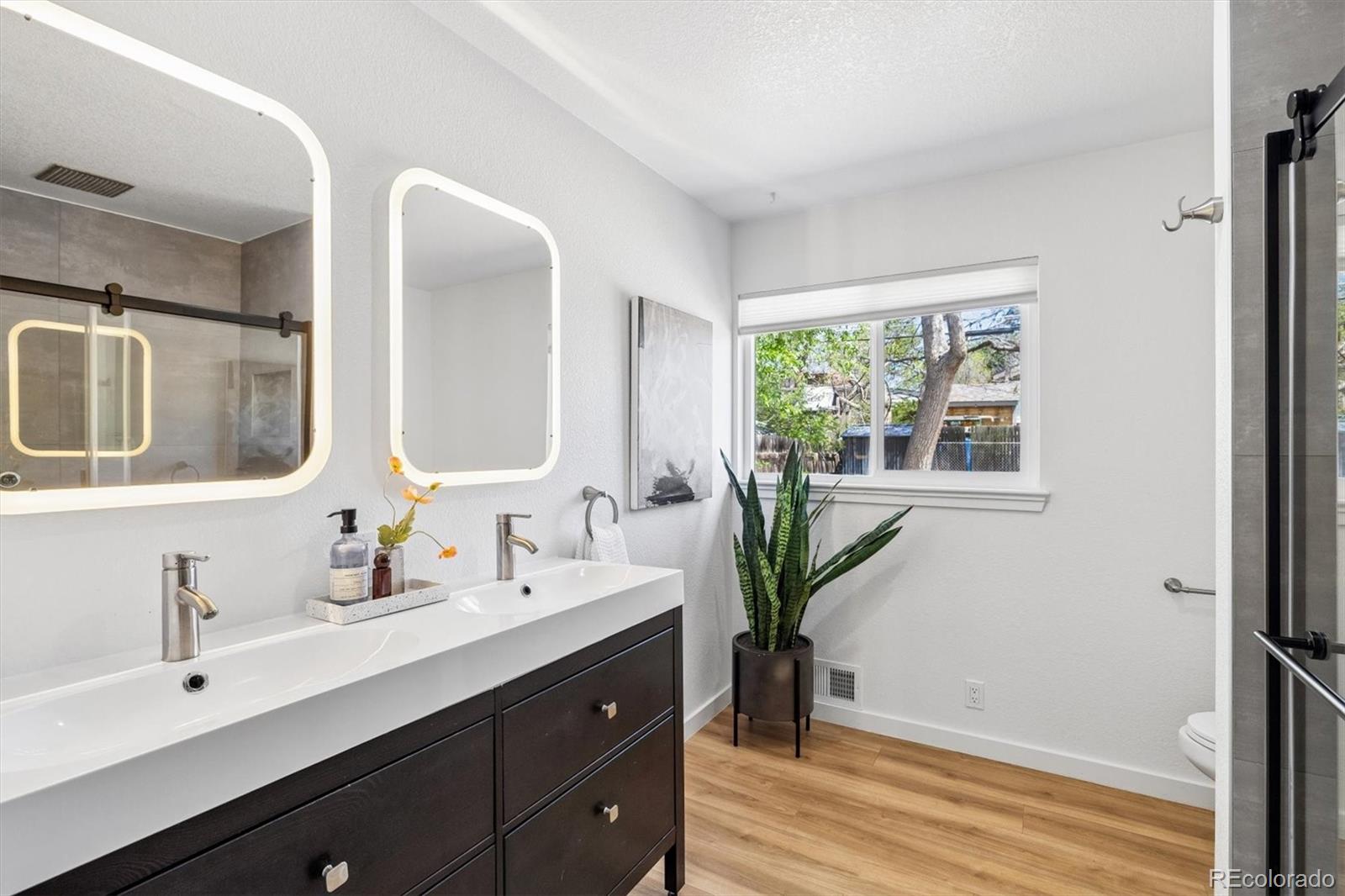 1888 S Filbert Court Denver CO 80222