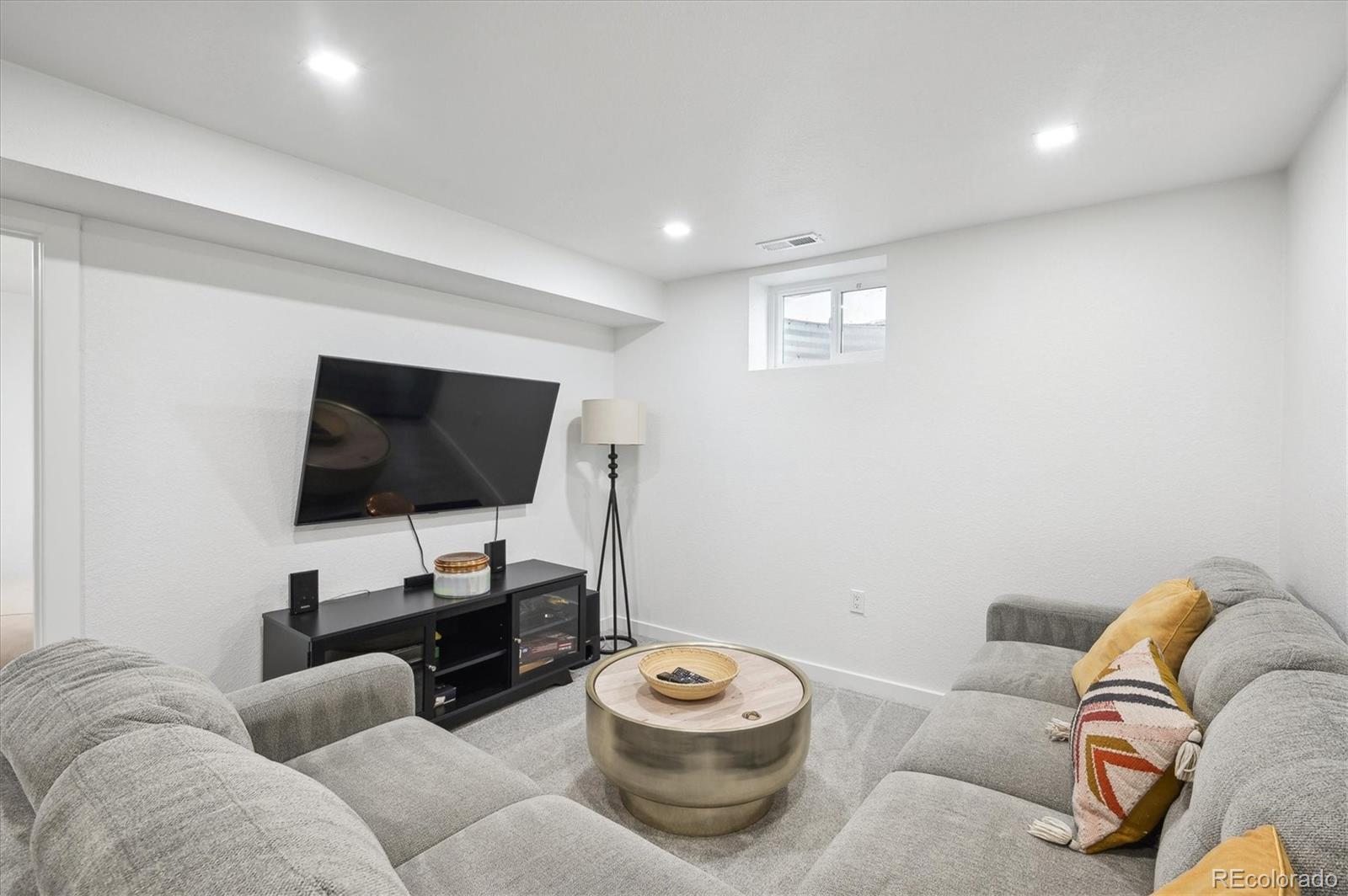1888 S Filbert Court Denver CO 80222