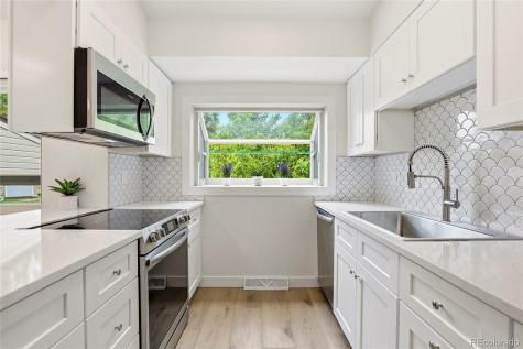 2425 S Ellis Street Lakewood CO 80228