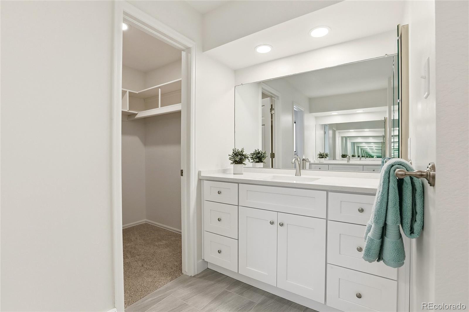 2425 S Ellis Street Lakewood CO 80228