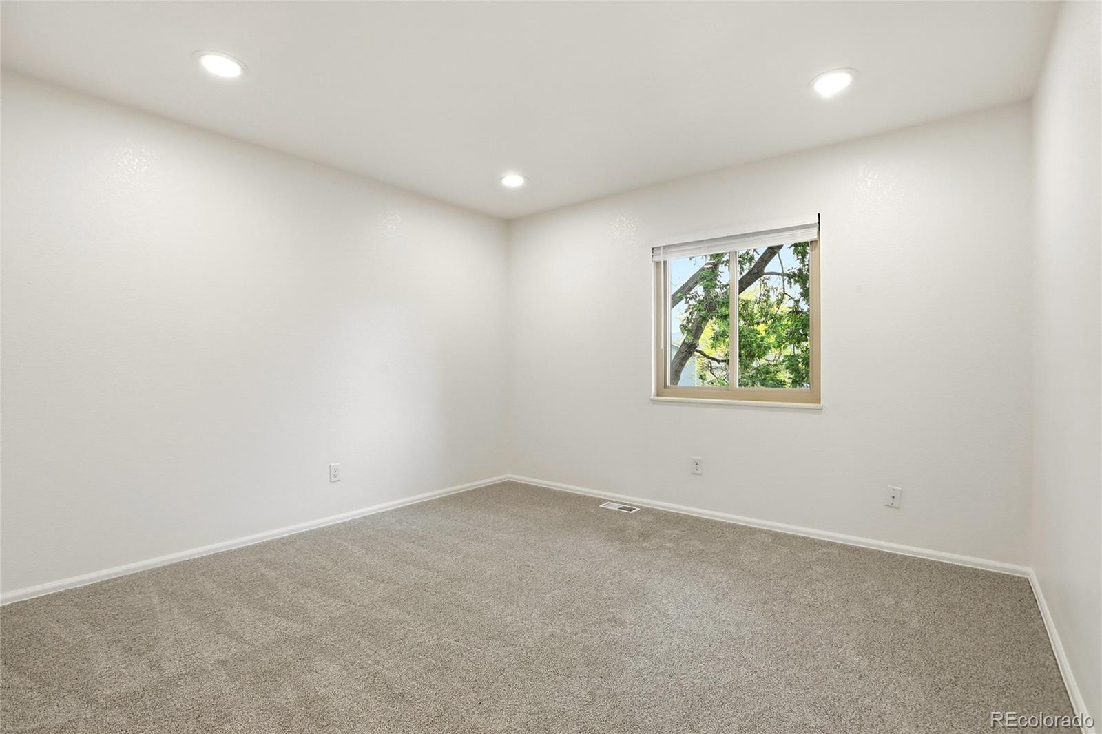 2425 S Ellis Street Lakewood CO 80228