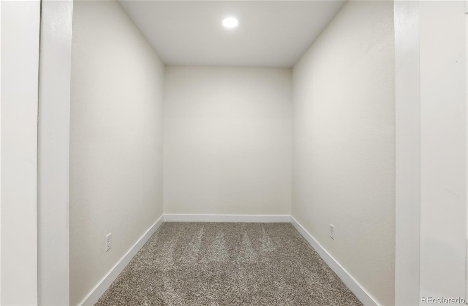 2425 S Ellis Street Lakewood CO 80228