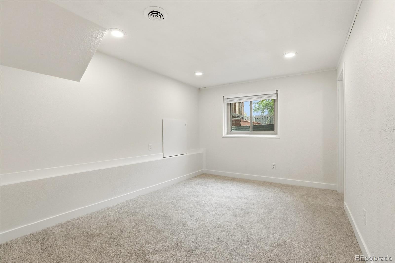 2425 S Ellis Street Lakewood CO 80228