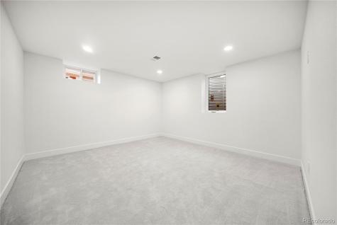 6769 S Foresthill Street Littleton CO 80120