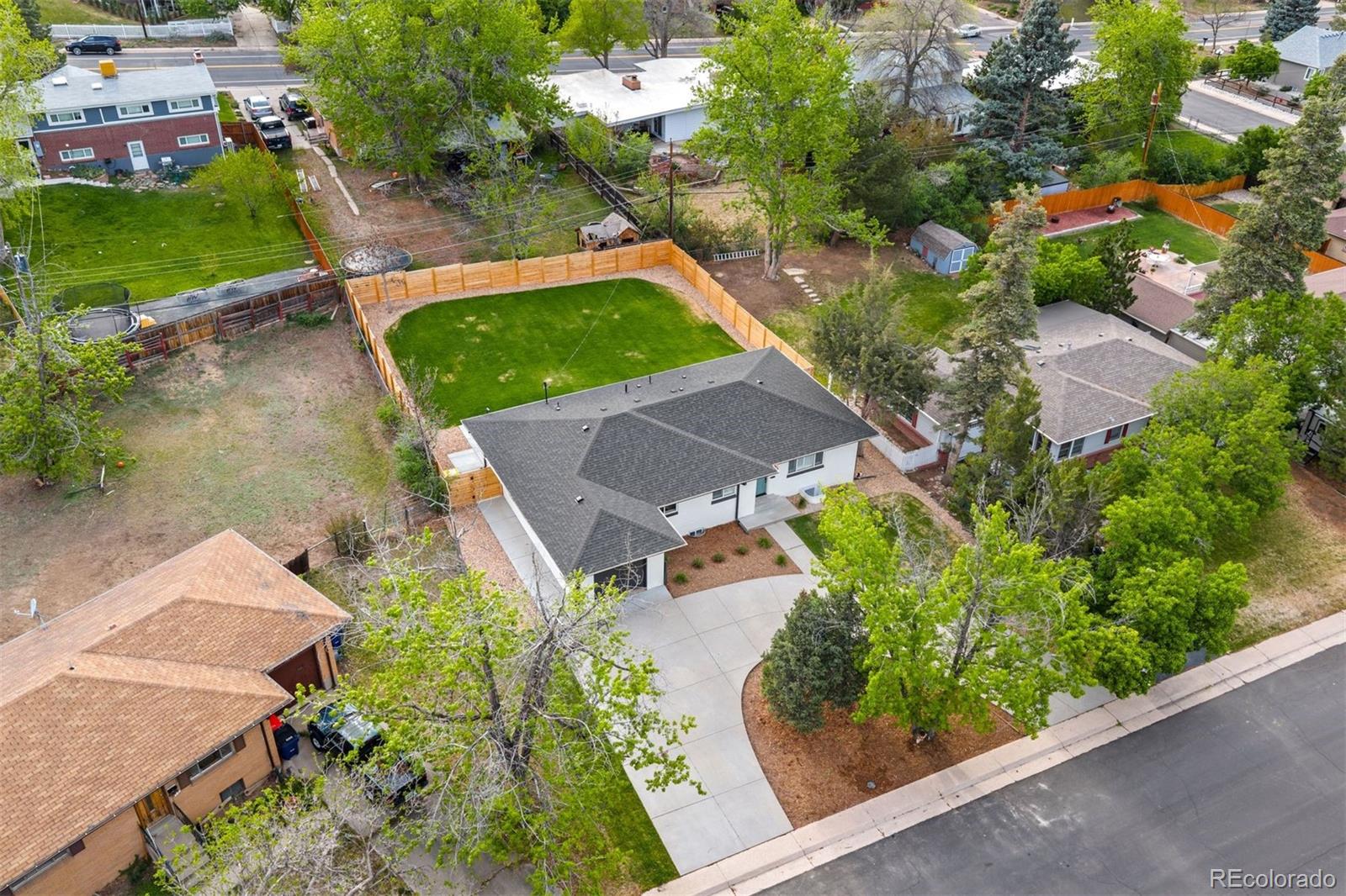 6769 S Foresthill Street Littleton CO 80120