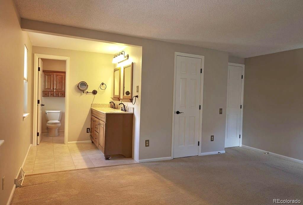 8401 E Long Avenue Centennial CO 80112