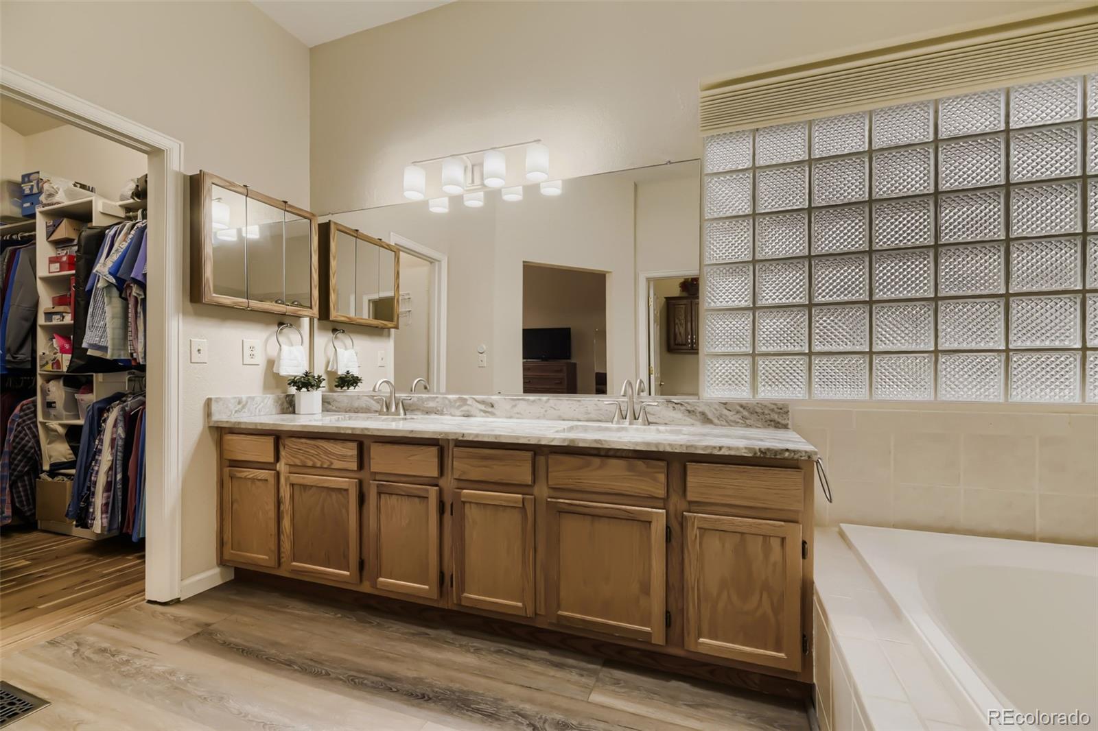 2568 S Independence Court Denver CO 80227