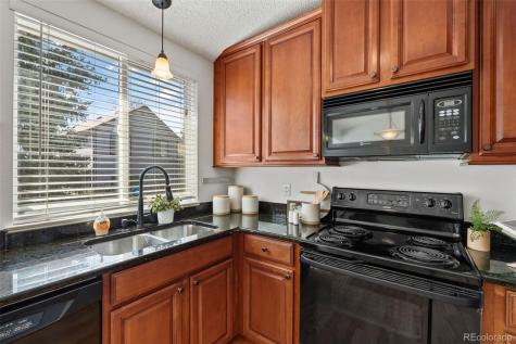 392 Fir Lane Broomfield CO 80020