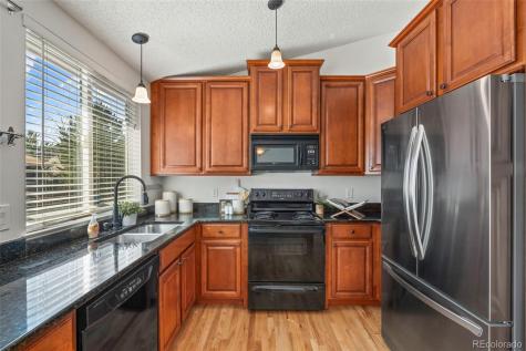 392 Fir Lane Broomfield CO 80020