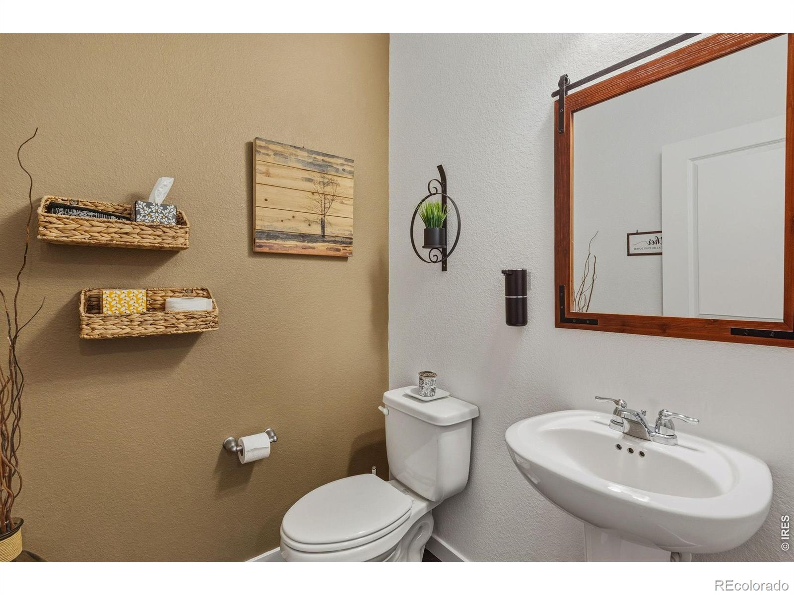 438 Bluebird Road Johnstown CO 80534