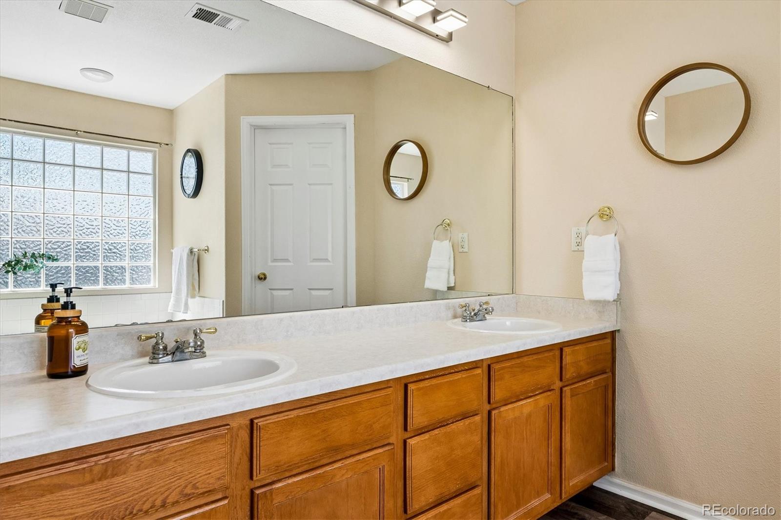 10534 Westcliff Place Highlands Ranch CO 80130