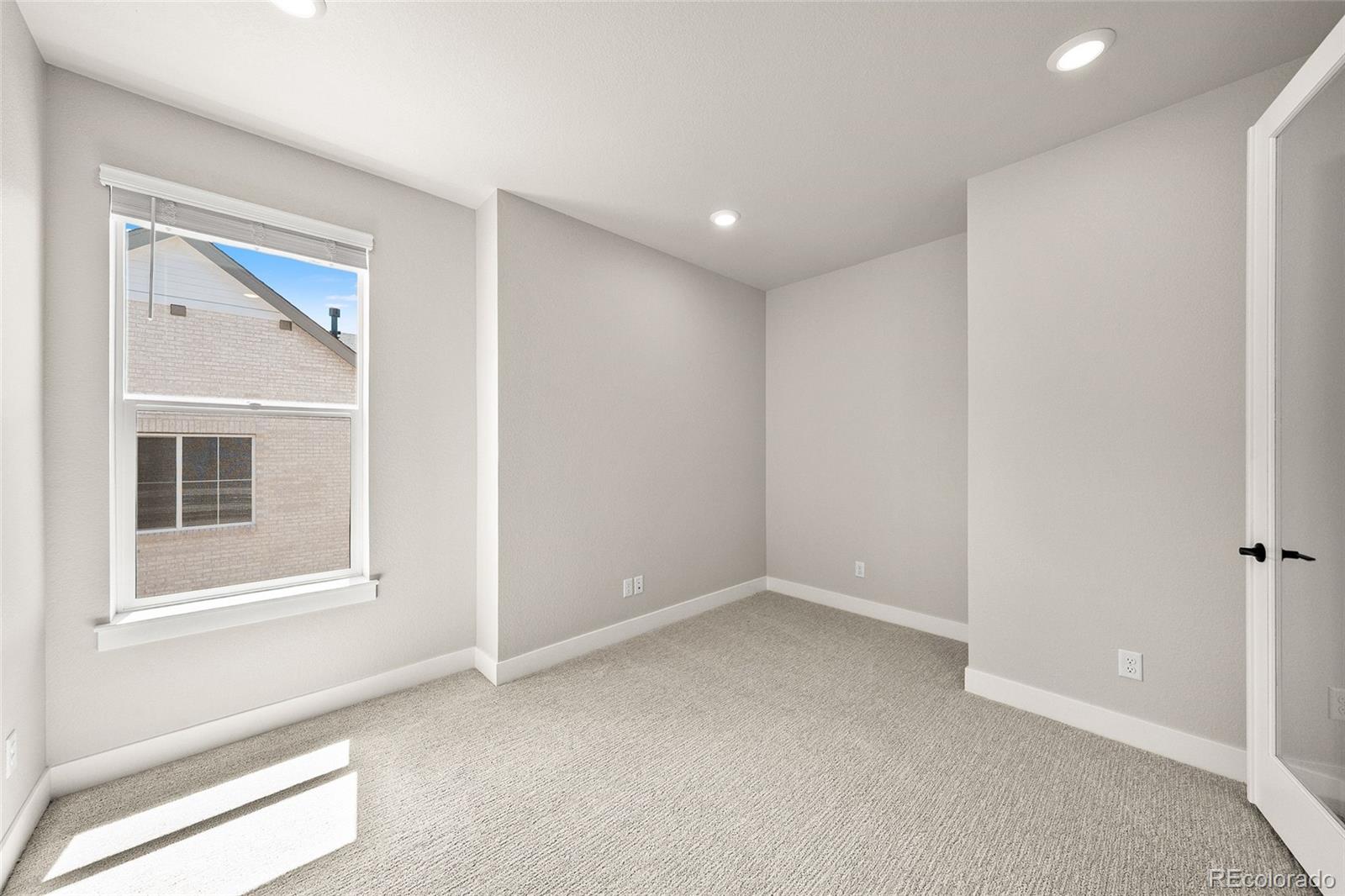 8632 Whiteclover Street Littleton CO 80125