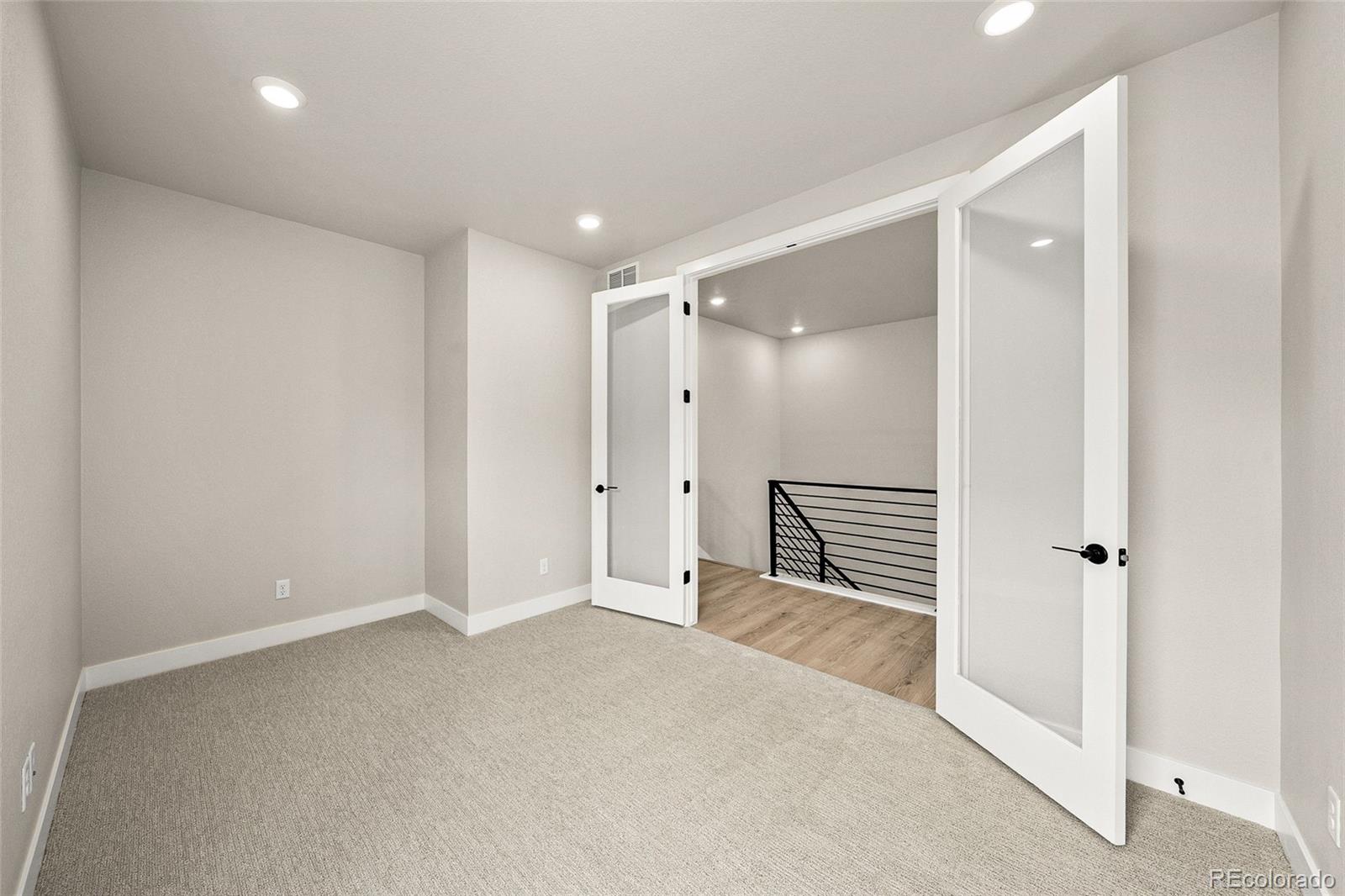 8632 Whiteclover Street Littleton CO 80125