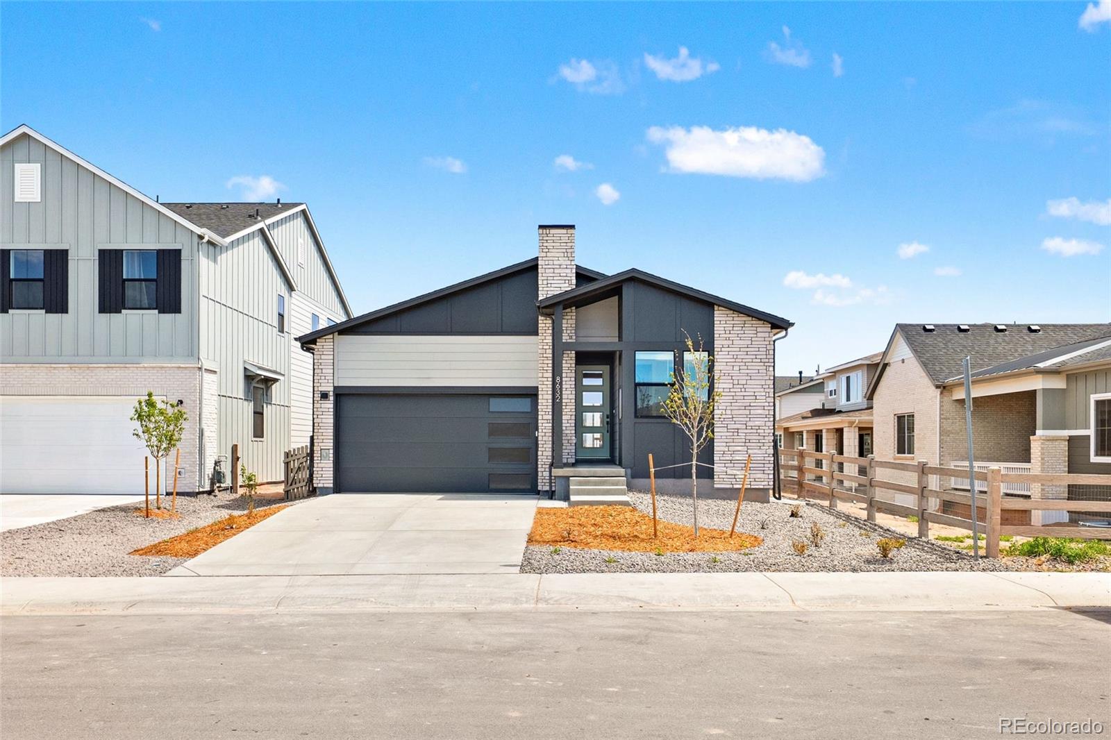 8632 Whiteclover Street Littleton CO 80125