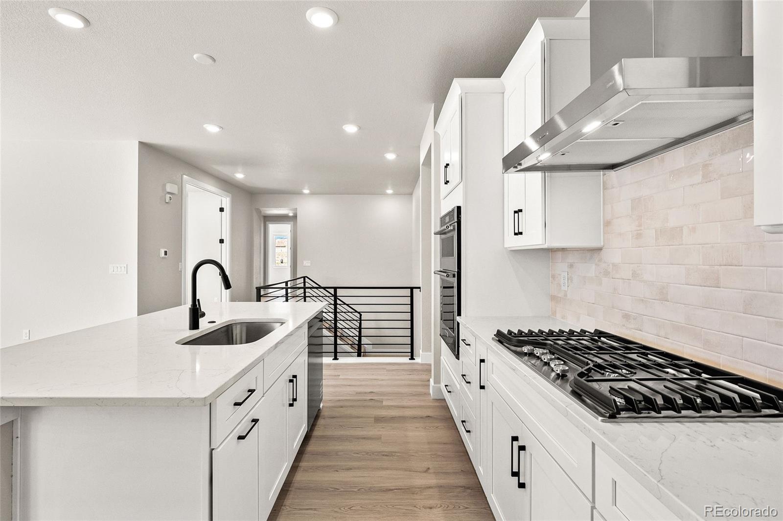 8632 Whiteclover Street Littleton CO 80125