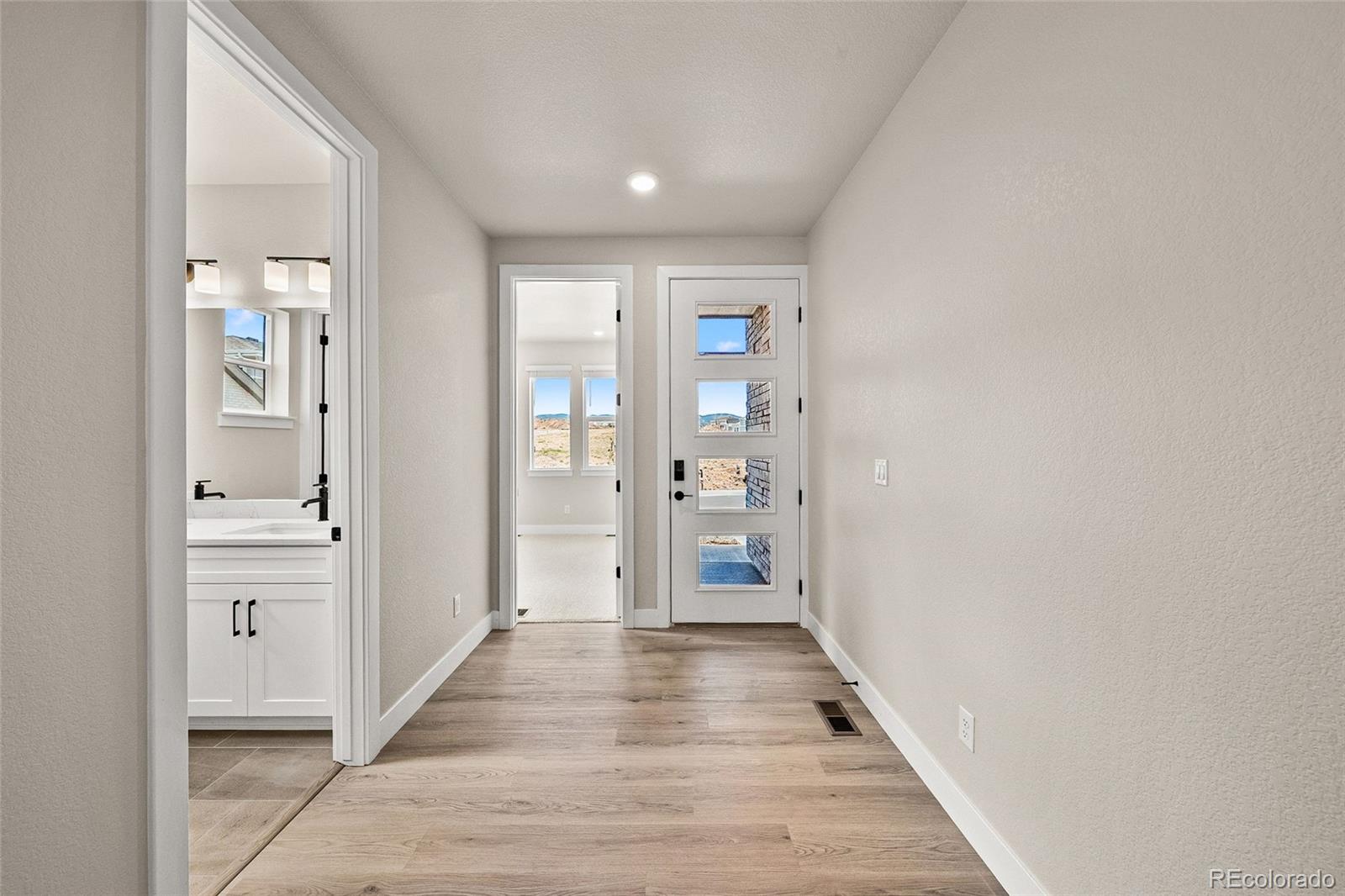 8632 Whiteclover Street Littleton CO 80125