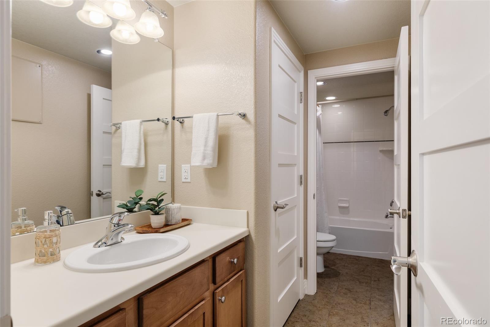 9091 E 33rd Avenue Denver CO 80238