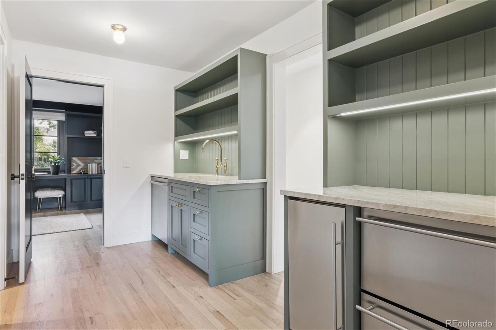 435 Ivanhoe Street Denver CO 80220